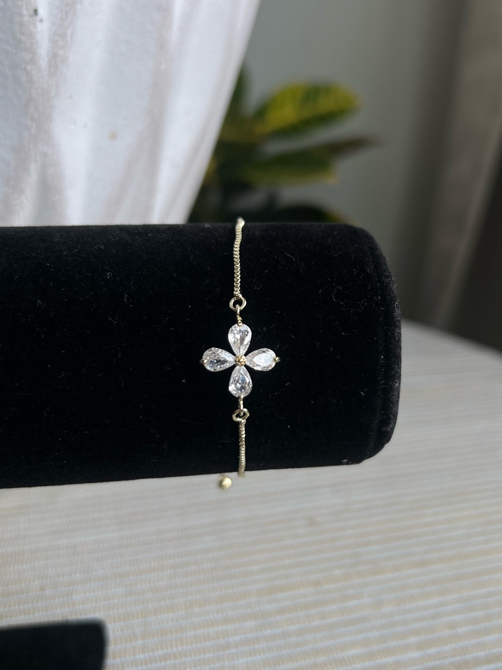 Adjustable clear Flower Crystal gold Bracelet